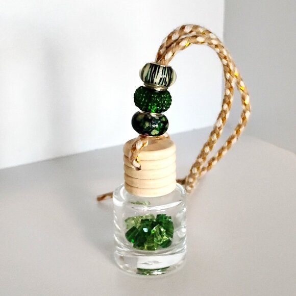 CAR Air Freshener Decorative Refillable Fragrance Oil Hanging Bottle Green - Picture 2 of 2